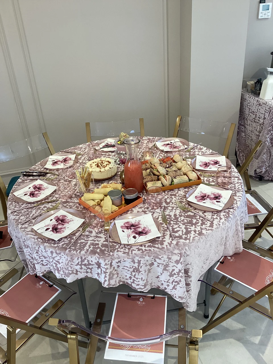 Brunches at the mikvah, with special programs and lectures on Taharah